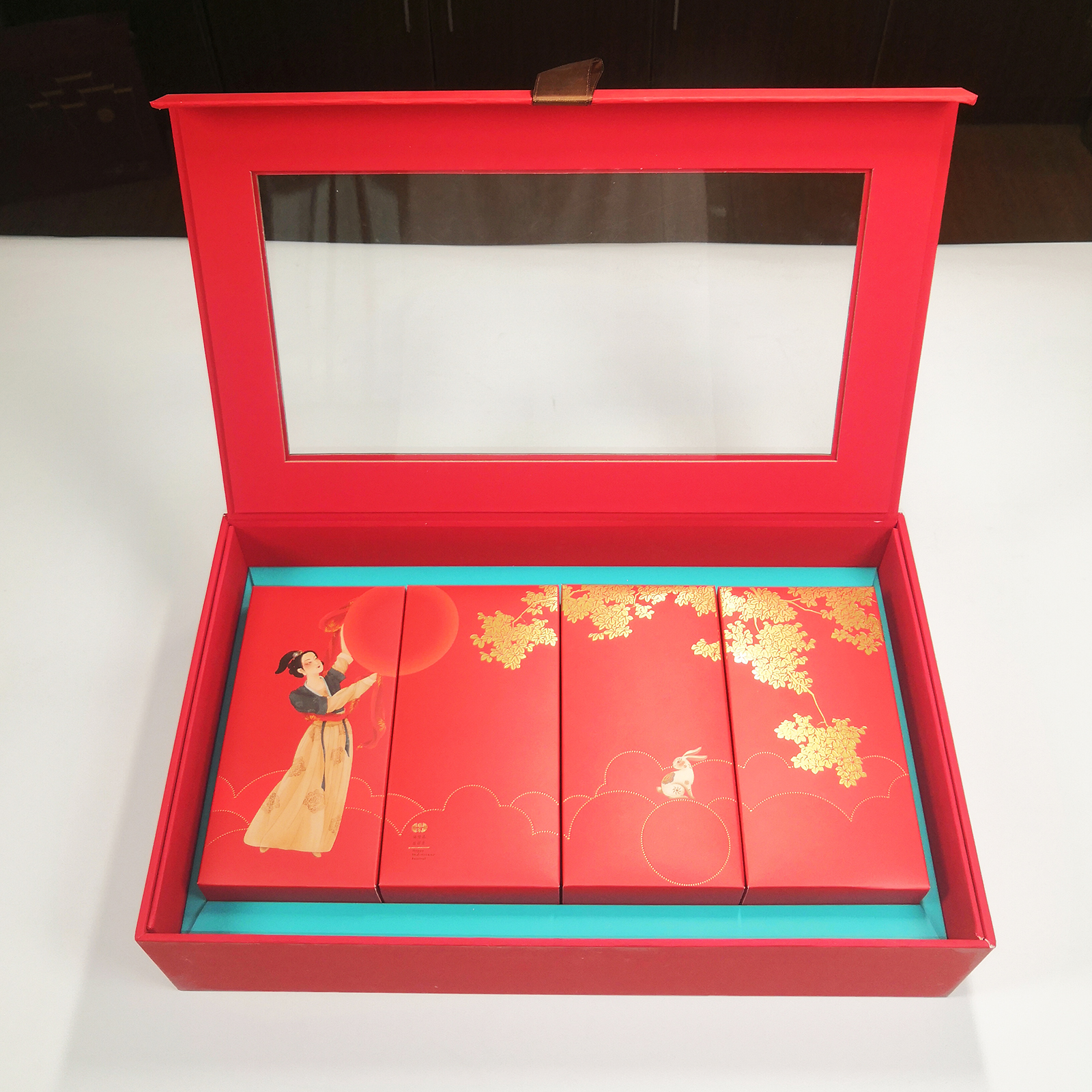 开窗礼品盒